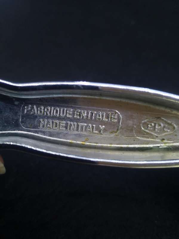 Hand crank grater made in Italy