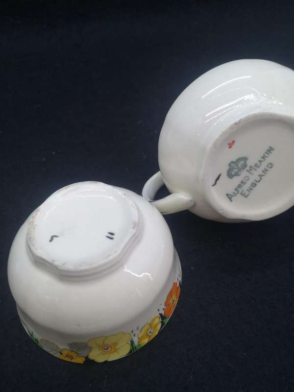Vintage Alfred Meakin milk and sugar