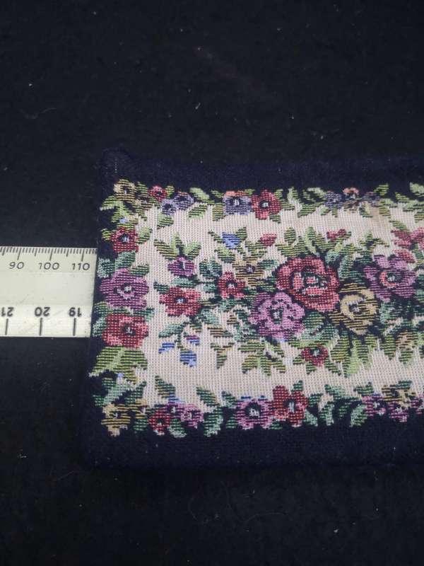 Black floral kiss lock Petit point sunglass holder