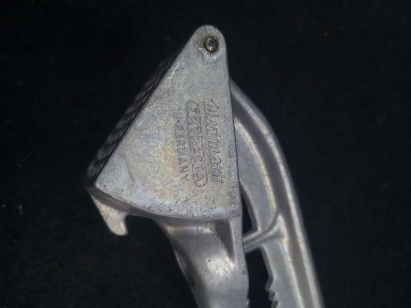Westmark Garlic press/olive pitter W-Germany