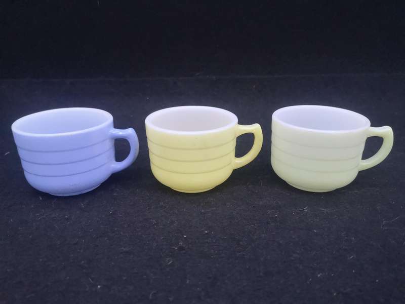 Vintage Hazel Atlas pastel children's tea set fillers