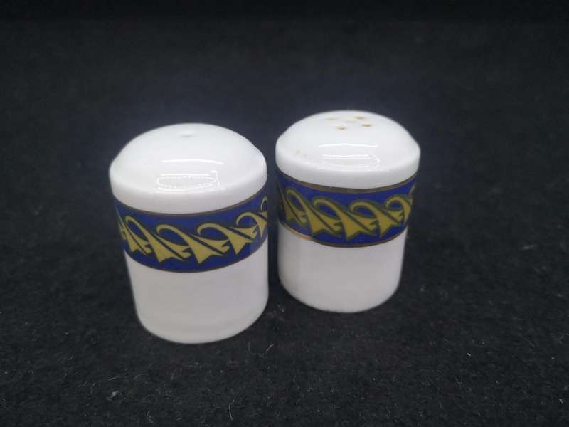 Royal Doulton salt and pepper set