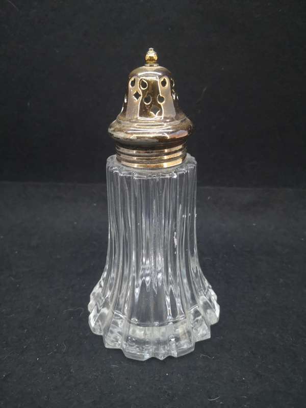 Vintage glass sugar/dusting powder shaker