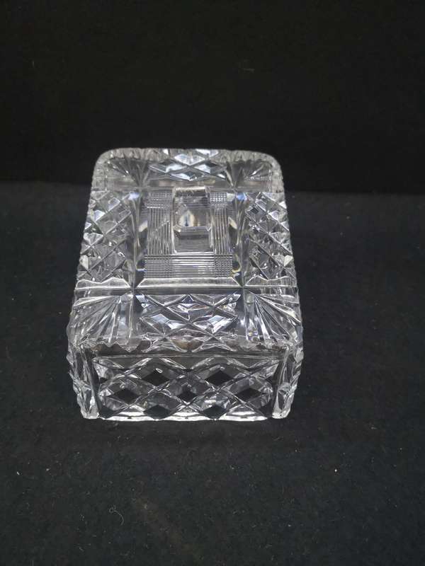 Vintage glass cheese/butter cover