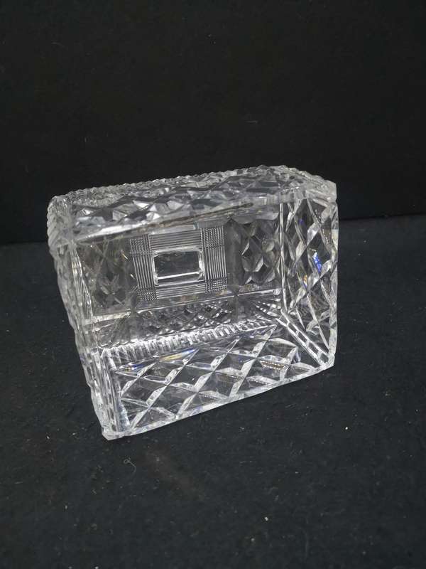 Vintage glass cheese/butter cover
