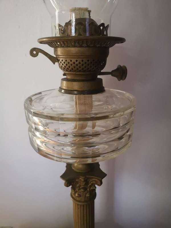 Large cut glass double wick oil lamp 55cm without the glass shade!