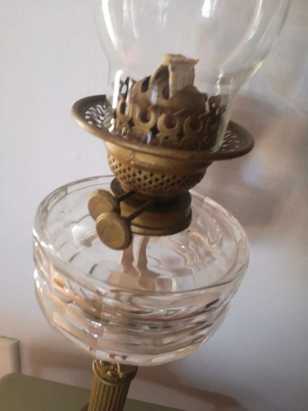 Large cut glass double wick oil lamp 55cm without the glass shade!
