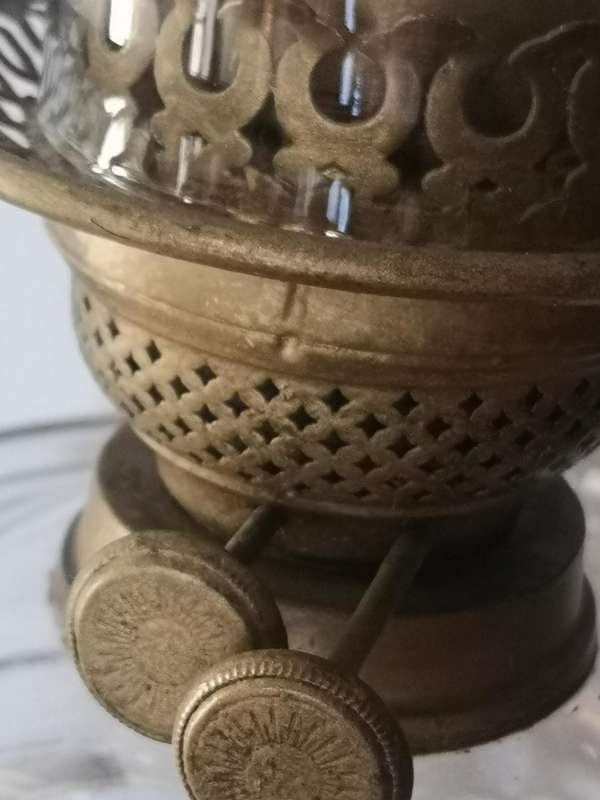 Large cut glass double wick oil lamp 55cm without the glass shade!