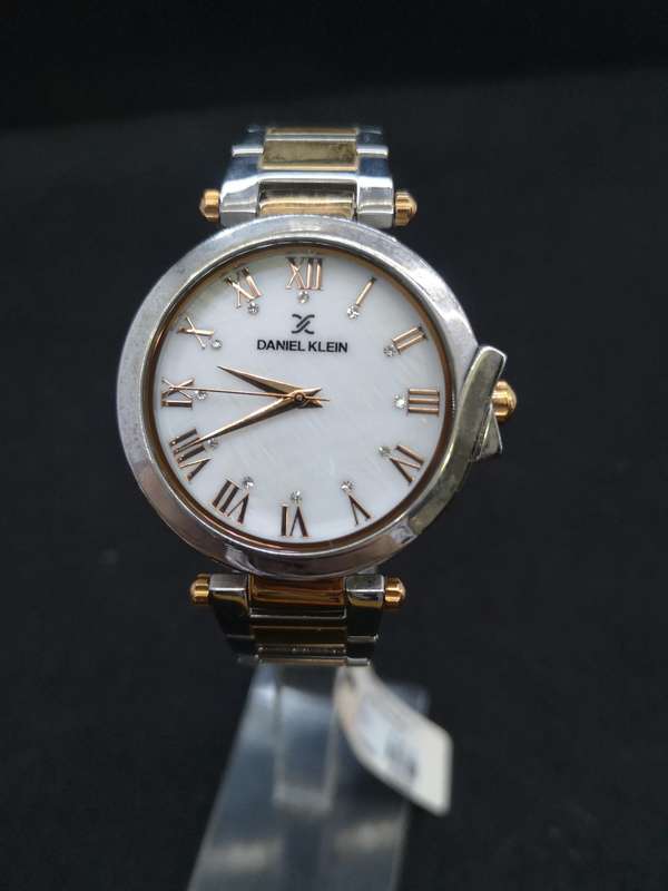 Daniel Klein Premium ladies watch - untested from shop auction