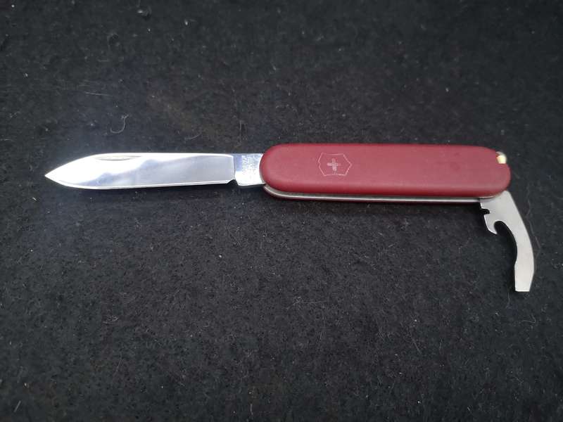 Victorinox Officer Suisse Swiss Army Knife