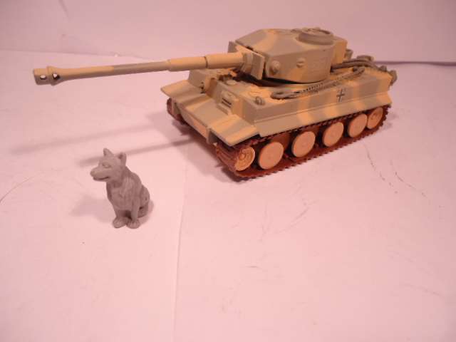 Corgi Classics - German Army - Tiger Mk I Tank - 9th Kompoanie Grossdeutschland Division # 666501