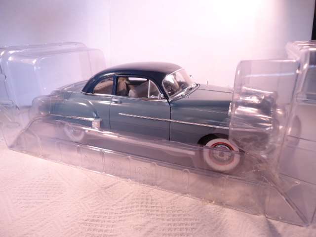 Auto World - 1950 Oldmobiloe Rocket 88 - # 103/06