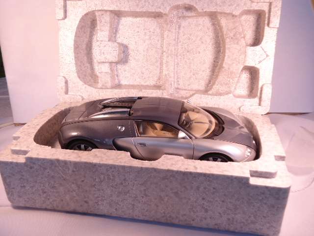 Auto Art - Bugatti EB 16.4 - Veyron - Limited - Nr 3646
