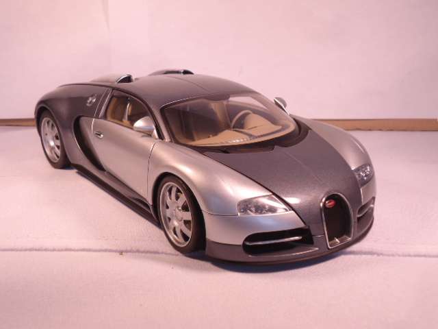 Auto Art - Bugatti EB 16.4 - Veyron - Limited - Nr 3646