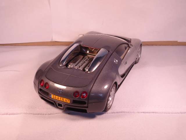 Auto Art - Bugatti EB 16.4 - Veyron - Limited - Nr 3646