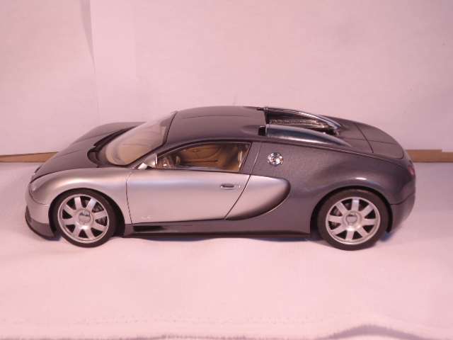 Auto Art - Bugatti EB 16.4 - Veyron - Limited - Nr 3646