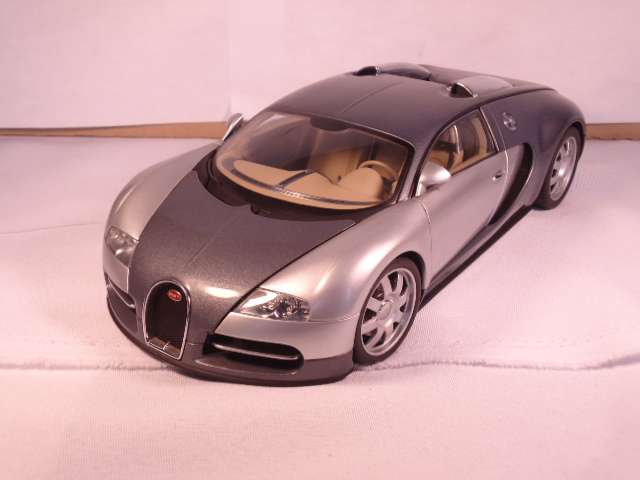 Auto Art - Bugatti EB 16.4 - Veyron - Limited - Nr 3646