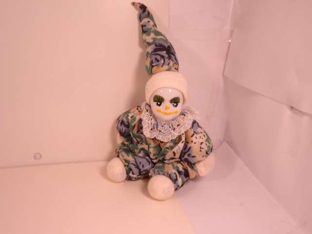 Unknown - Lot of 4 Porcelain Clown Dolls