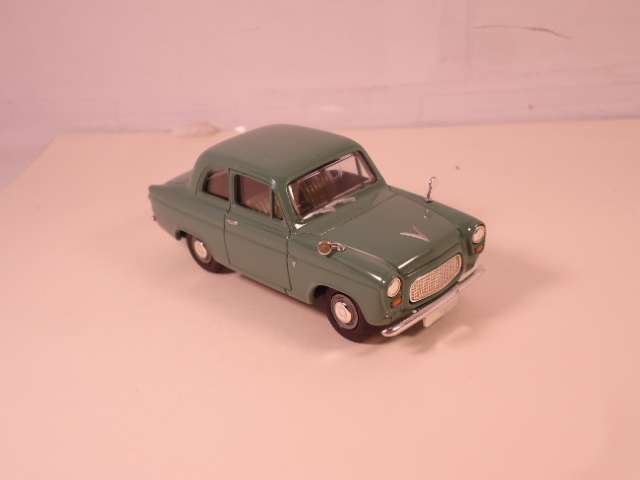 Vanguards - Ford 100E Sedan - #VA21002
