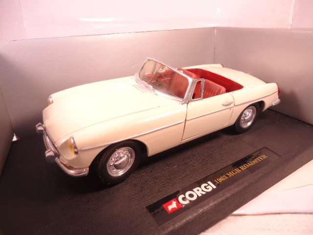 Corgi - 1963 MGB Roadster - #95104