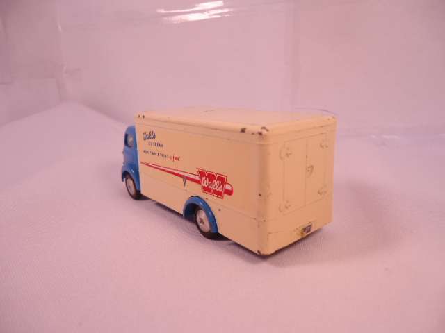 Corgi - Commer Refrigerator Truck - Wall's Ice Cream- #453
