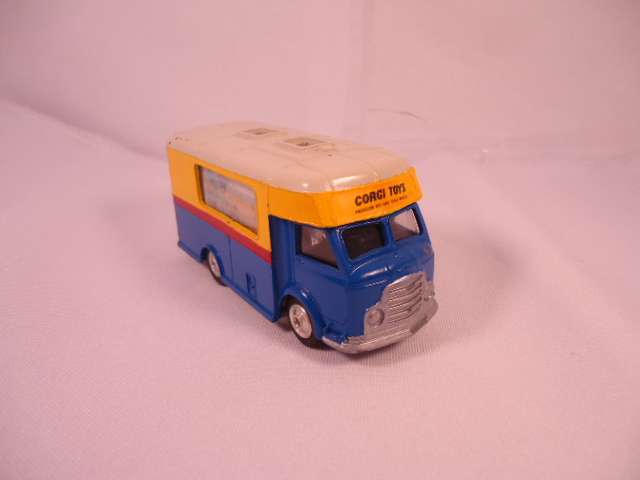 Corgi - Commer Corgi Van - Smith's Karrier Van - Code 3 - #407