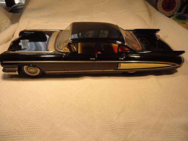 Yenezawa - Cadillac - 1961 - L 45.5cm, H 11cm W 16.5 cm - Operational - Restored - Tin Plate