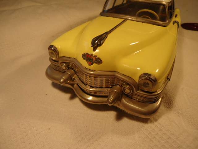 GAMA 300 - Cadillac - L - 31cm, H - 9.5cm , W - 13.54cm - Restored - Operational - Tin Plate