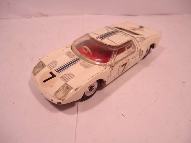 Dinky Toys - Ford GT 40 - # 215