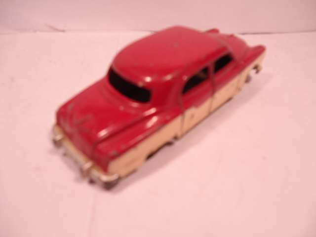 Dinky Toys - Studebaker Landcruiser - # 172