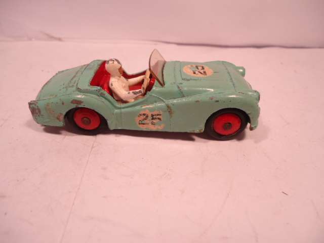 Dinky Toys - Triumph TR2 - # 111