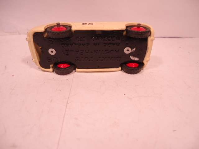 Dinky Toys - Austin Healey - # 109 - Restored