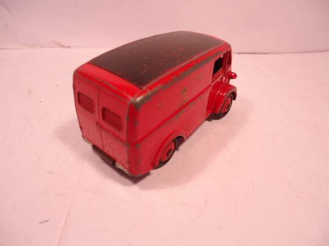 Dinky Toys - Morris 10 CWT - Royal Mail Van - # 260