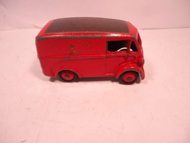 Dinky Toys - Morris 10 CWT - Royal Mail Van - # 260
