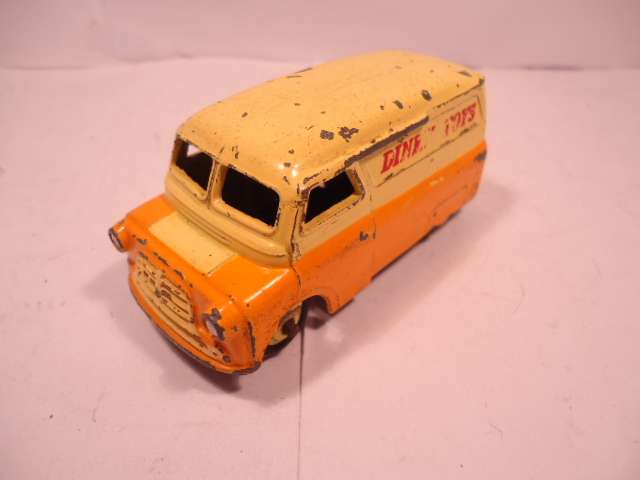 Dinky Toys - Bedford Dinky Toys Van - # 482