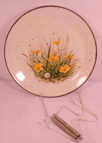 J&G Meakin - 'Meadow Lane Lifestyle' -  Wall plate & Bracket - Made In England