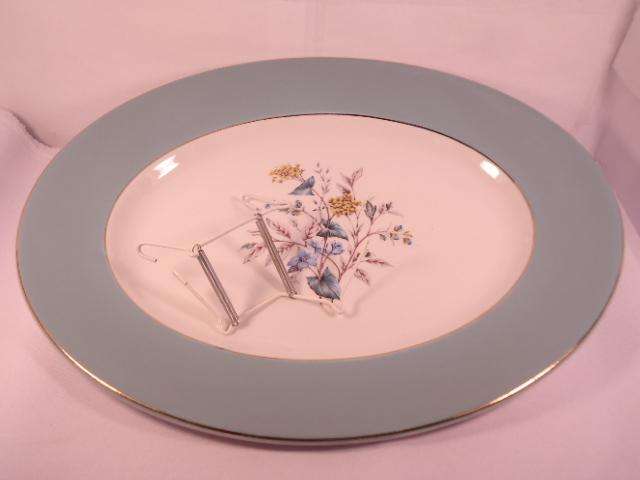 Wood & Sons Alpine Ware Dinner Plate & Bracket - Made in England