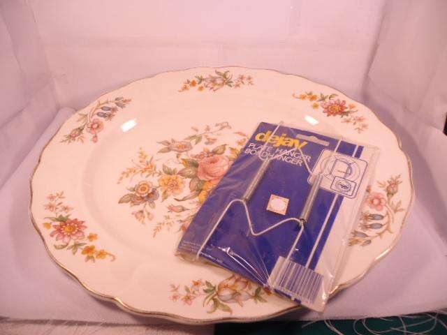 Grindley -Marlborough Royal Petal Meat Plate & Bracket - Made In England
