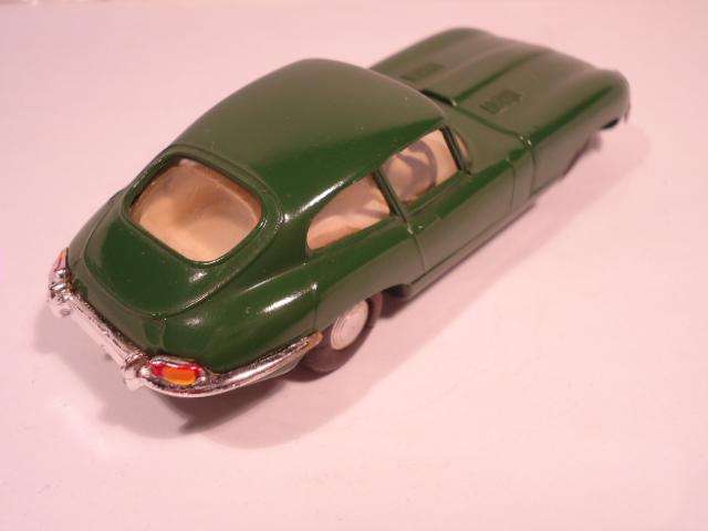Spotr On - Jaguar X Type - 1/42 scale - Restored