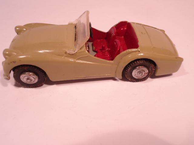 Spot On - Triumph TR3 - 1/42 scale - Restored