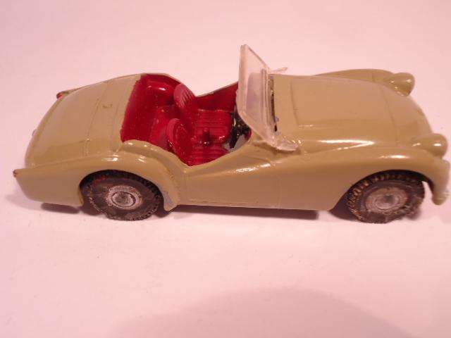 Spot On - Triumph TR3 - 1/42 scale - Restored