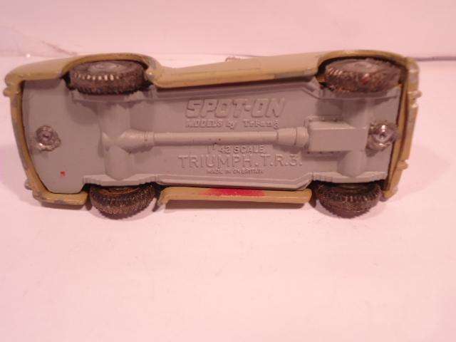 Spot On - Triumph TR3 - 1/42 scale - Restored