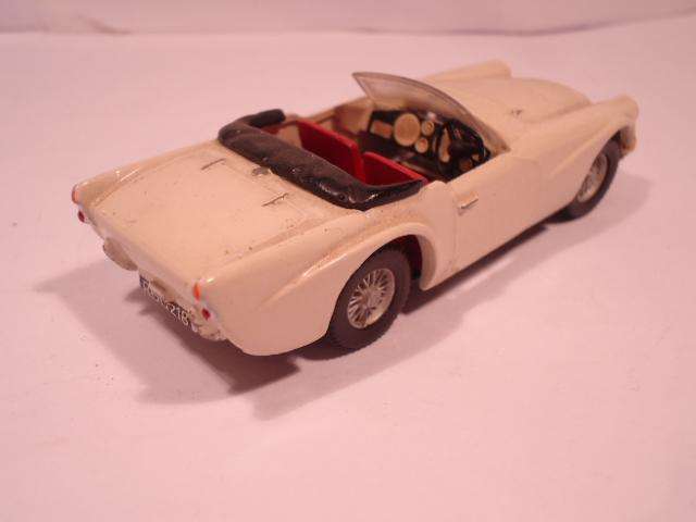Spot On Replica - Daimler SP250 - 1/42 scale - Built Kit