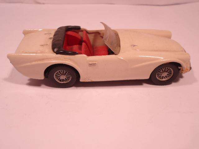 Spot On Replica - Daimler SP250 - 1/42 scale - Built Kit