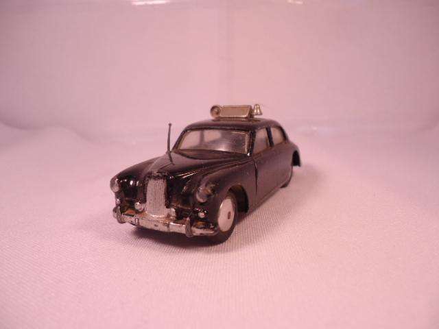 Corgi - Riley Pathfinder