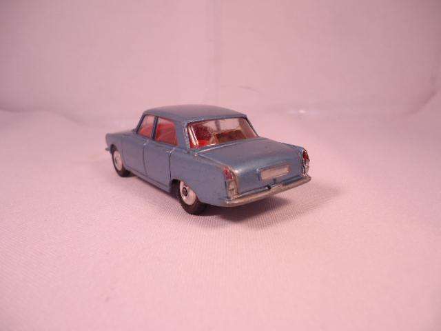 Corgi - Rover 2000 - A1 - #252