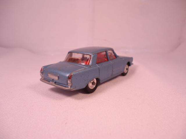Corgi - Rover 2000 - A1 - #252