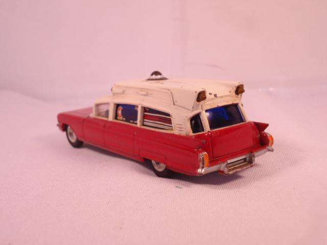Corgi - Cadillac Superior Ambulance - A1 - #437