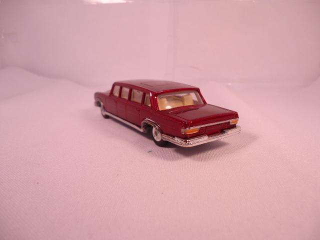 Corgi - Mercedes 600 Pullman - A - #247