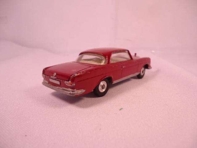 Corgi - Mercedes 220SE - A3 - #230